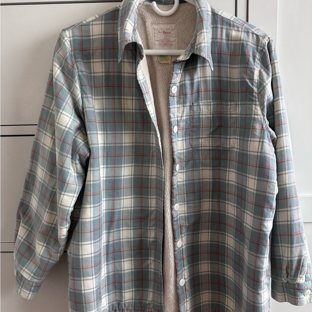 LL Bean womens sherpa lined flannel. Size petite small.